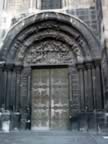 Very old doors at St. Denis, Joan of Arc was once protected here (32kb)
